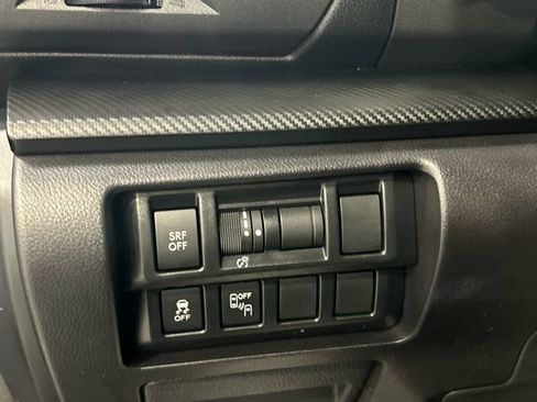 Used 2018 Subaru Impreza 2.0i Premium w/ Eyesight & BSD & Rcta image 20