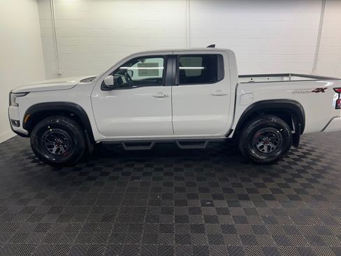 New 2025 Nissan Frontier PRO-4X w/ Tow Package image 4