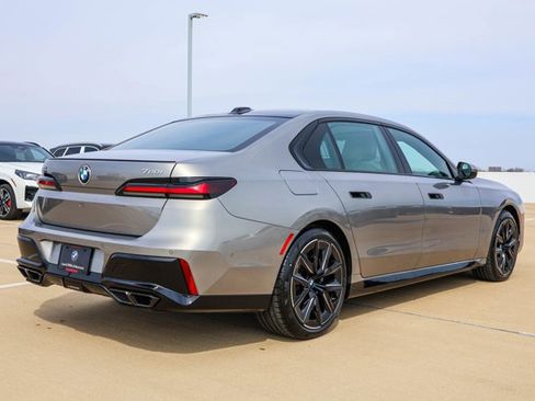 New 2026 BMW 760i xDrive image 5