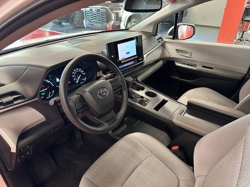 Certified 2025 Toyota Sienna LE w/ LE Plus Package AWD/4WD image 11