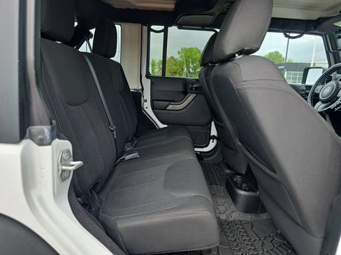 Used 2017 Jeep Wrangler Unlimited Sport AWD/4WD image 14