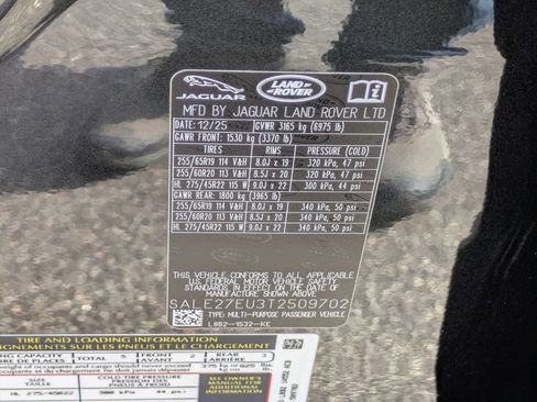 New 2026 Land Rover Defender 110 X-Dynamic SE image 34