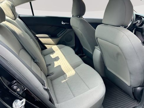 Used 2016 Kia Forte LX FWD image 23