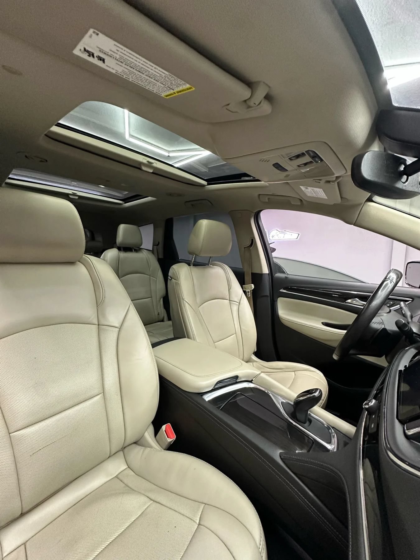 Used 2018 Buick Enclave Essence FWD image 33