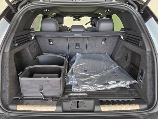 New 2026 Land Rover Range Rover Sport Dynamic SE AWD/4WD image 15