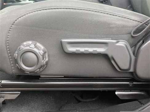 Used 2019 Jeep Wrangler Unlimited Sport S image 19