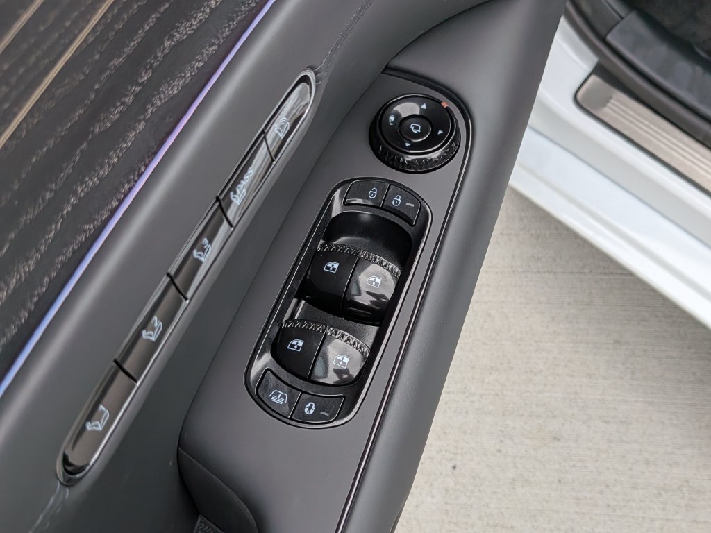 New 2026 Genesis G90 3.5T Prestige AWD/4WD image 10