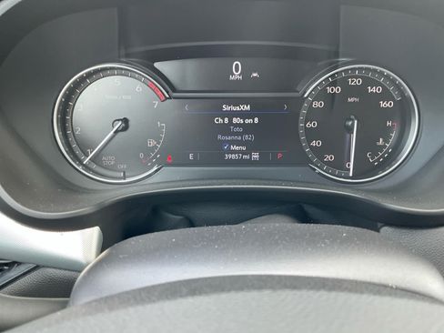 Used 2023 Cadillac XT4 Premium Luxury w/ Driver Assist Package AWD/4WD image 17