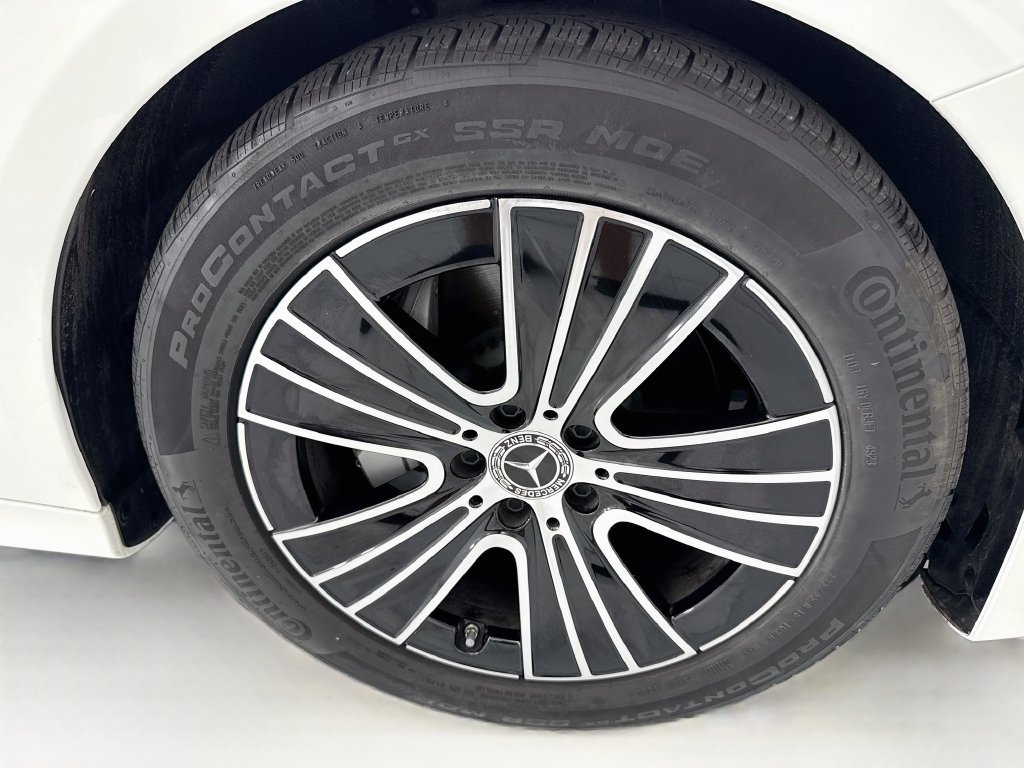 Certified 2024 Mercedes-Benz E 350 4MATIC Sedan image 31