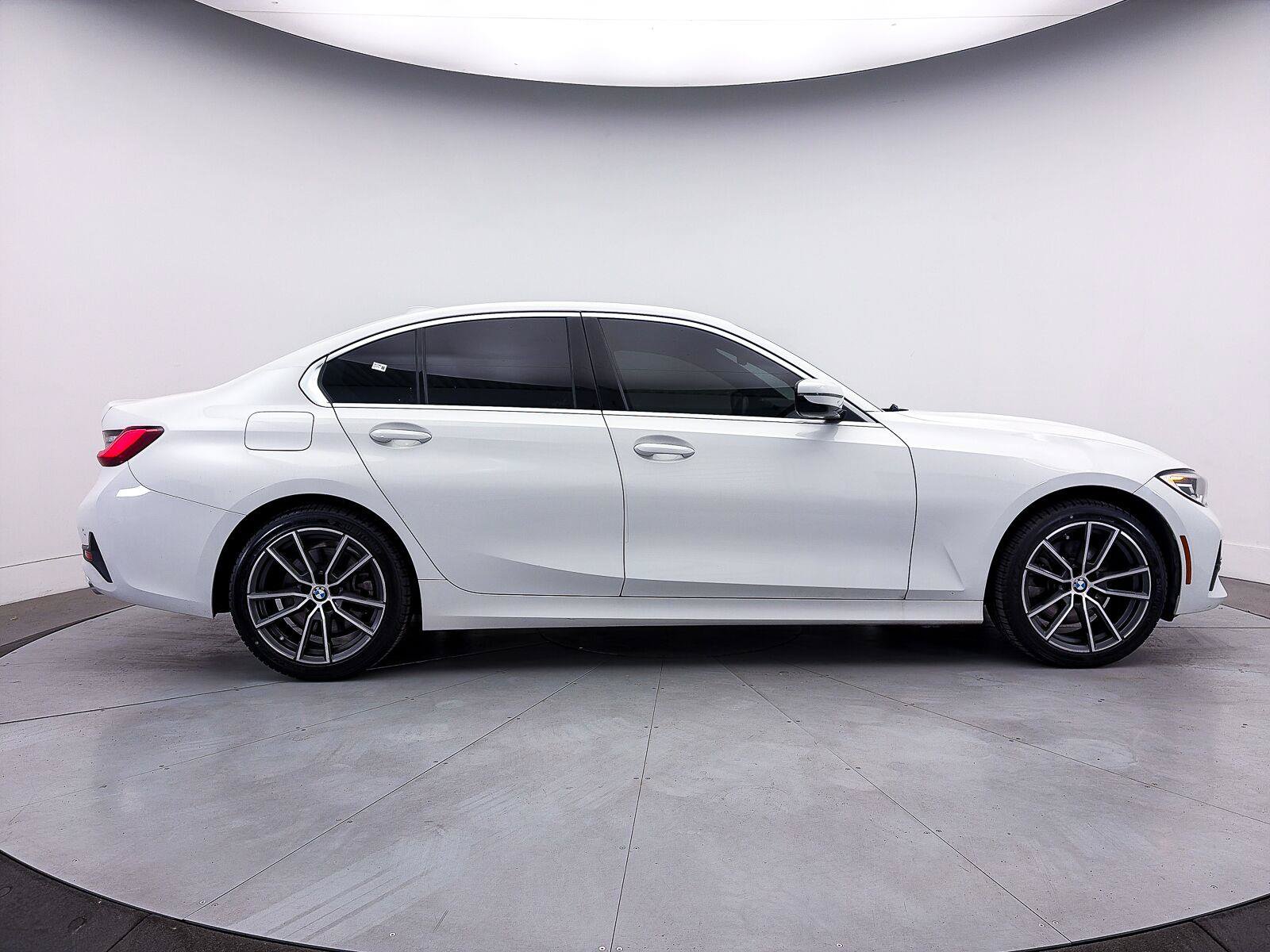 Used 2020 BMW 330i Sedan w/ Convenience Package RWD image 42