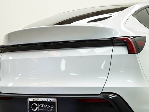 Used 2026 Tesla Model Y 2WD image 13