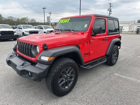 Used 2024 Jeep Wrangler Sport S image 4