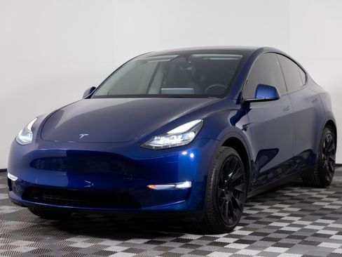 Used 2024 Tesla Model Y Long Range image 2