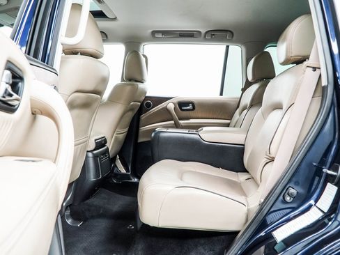 Used 2023 Nissan Armada SL w/ Captain's Chairs Package image 45