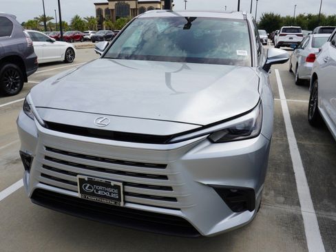 Used 2025 Lexus TX 350 AWD image 3