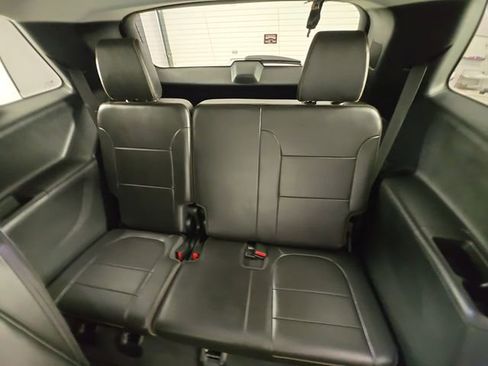 Used 2021 Chevrolet Traverse RS AWD/4WD image 18