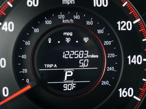 Used 2017 Honda Accord Sport image 18