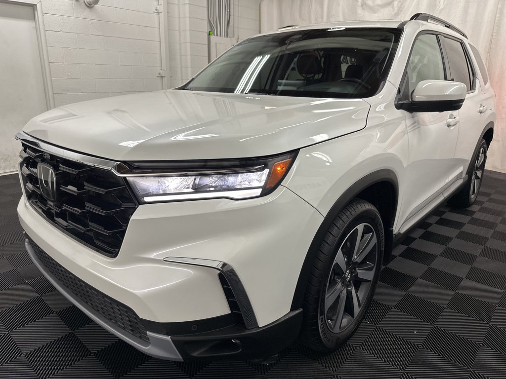 Used 2024 Honda Pilot Elite image 4