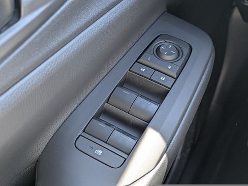 New 2026 Toyota Prius Plug-In Hybrid FWD image 24