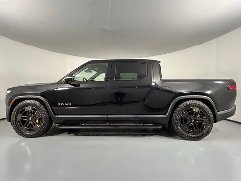 Used 2022 Rivian R1T Adventure image 4