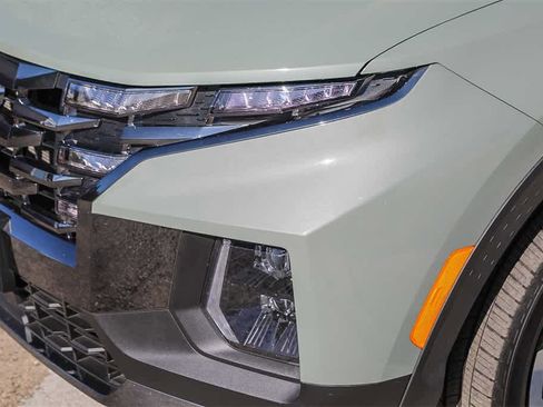 Used 2023 Hyundai Santa Cruz Limited image 7