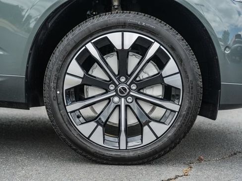 New 2026 Volvo XC60 B5 Ultra w/ Protection Package Premier AWD/4WD image 18