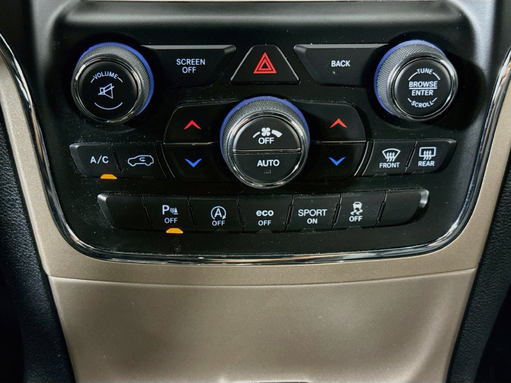 Used 2017 Jeep Grand Cherokee Limited AWD/4WD image 16