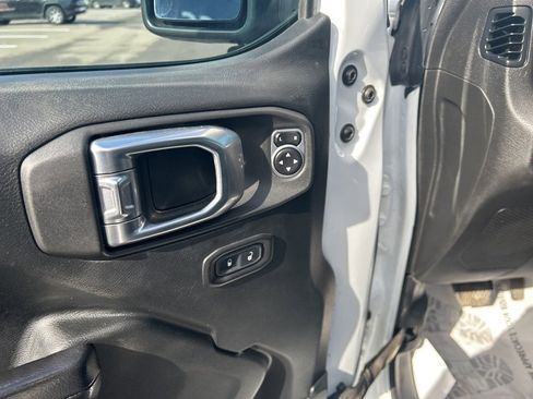 Used 2020 Jeep Gladiator Sport w/ Quick Order Package 24S image 22