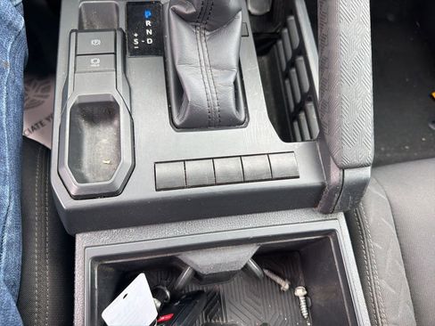 Used 2024 Toyota Tacoma SR RWD image 33