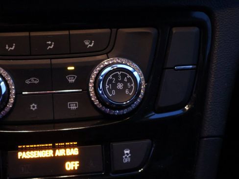 Used 2018 Buick Encore Preferred FWD image 33