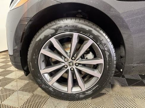 New 2026 Jaguar F-PACE R-Dynamic S image 9