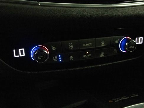 Certified 2023 Buick Enclave Avenir w/ Avenir Technology Package image 23