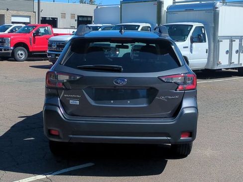 Used 2023 Subaru Outback Premium AWD/4WD image 4