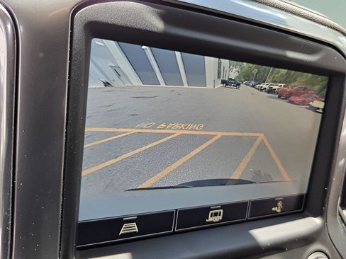 Certified 2021 Chevrolet Silverado 1500 LTZ AWD/4WD image 19
