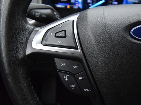 Used 2022 Ford Edge SEL AWD/4WD image 38