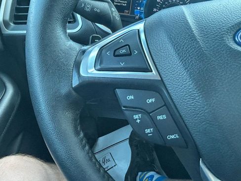 Used 2020 Ford Edge SEL w/ Convenience Package AWD/4WD image 18