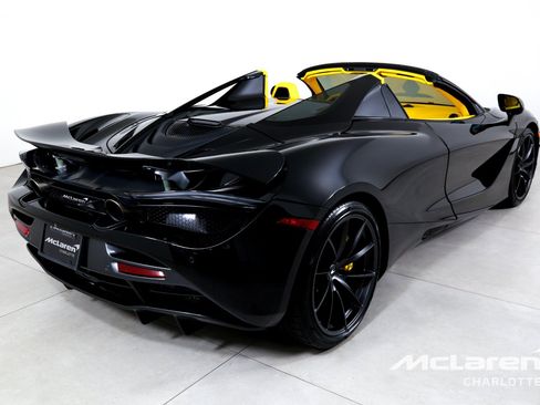 Used 2022 McLaren 720S Spider RWD image 10