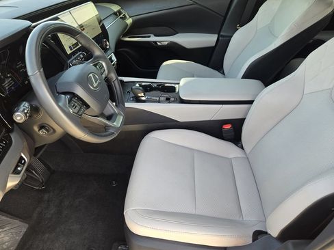 Used 2025 Lexus RX 350 Premium w/ Accessory Package (Z1) FWD image 12