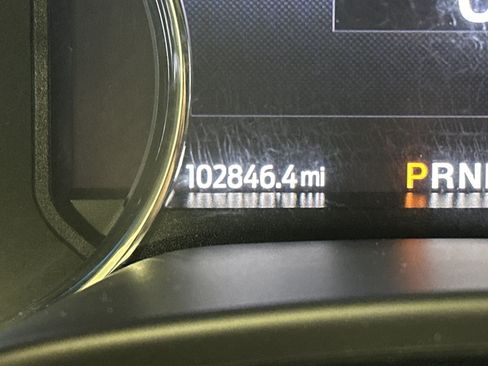 Used 2020 Ford Expedition Max XLT w/ Equipment Group 202A AWD/4WD image 23