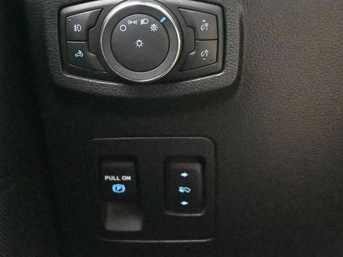 Used 2018 Ford F150 XLT w/ Equipment Group 302A Luxury AWD/4WD image 25