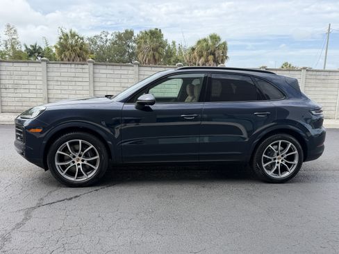 New 2026 Porsche Cayenne AWD/4WD image 2