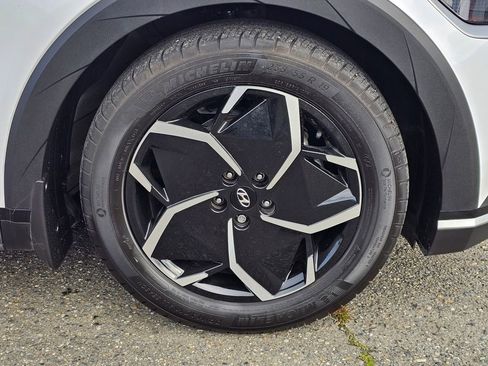 Used 2024 Hyundai Ioniq 5 SEL image 9