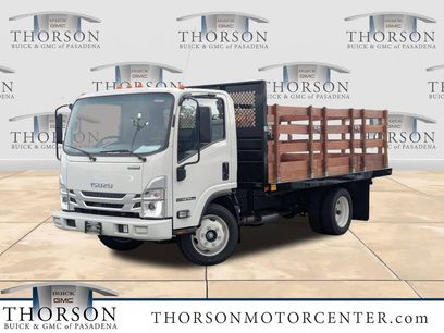 New 2025 Isuzu NPR 14' Stake Bed
