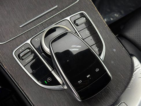 Used 2019 Mercedes-Benz C 300 4MATIC Coupe image 34