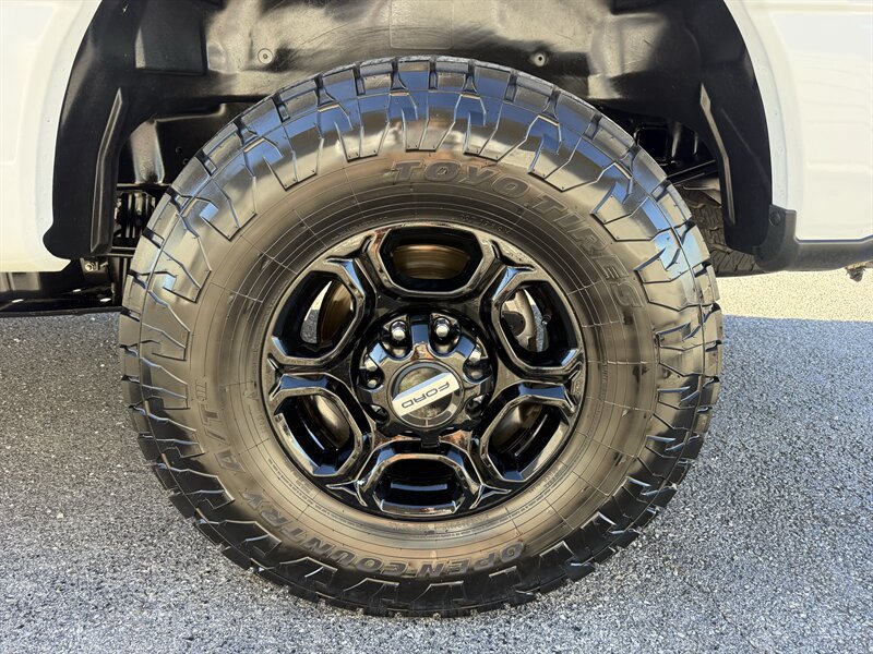 Used 2024 Ford F250 XLT w/ Black Appearance Package AWD/4WD image 38