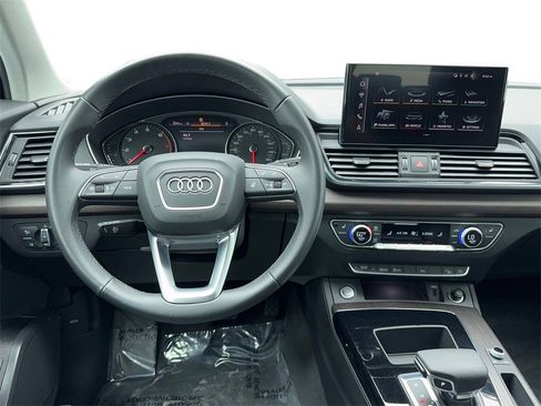 Used 2022 Audi Q5 2.0T Premium image 17