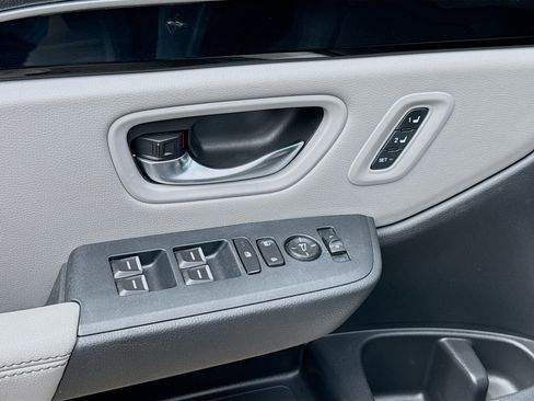 Certified 2024 Honda Pilot EX-L image 16