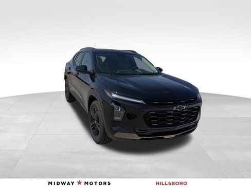 New 2026 Chevrolet Trax ACTIV w/ Driver Confidence Package FWD image 1