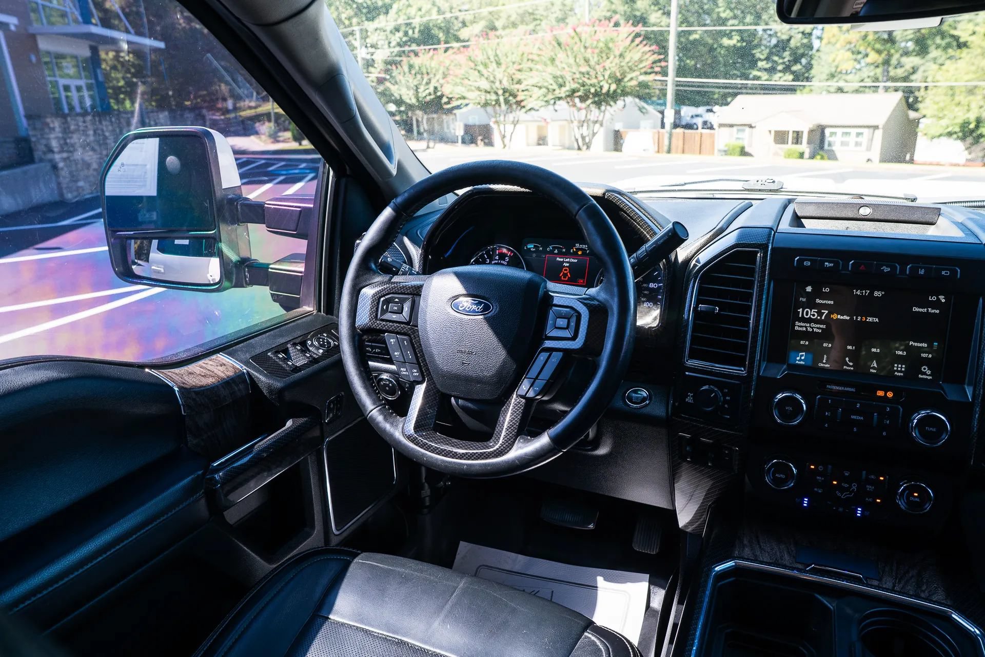 Used 2019 Ford F250 Lariat w/ Lariat Ultimate Package AWD/4WD image 34