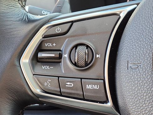 Used 2025 Acura MDX SH-AWD image 21